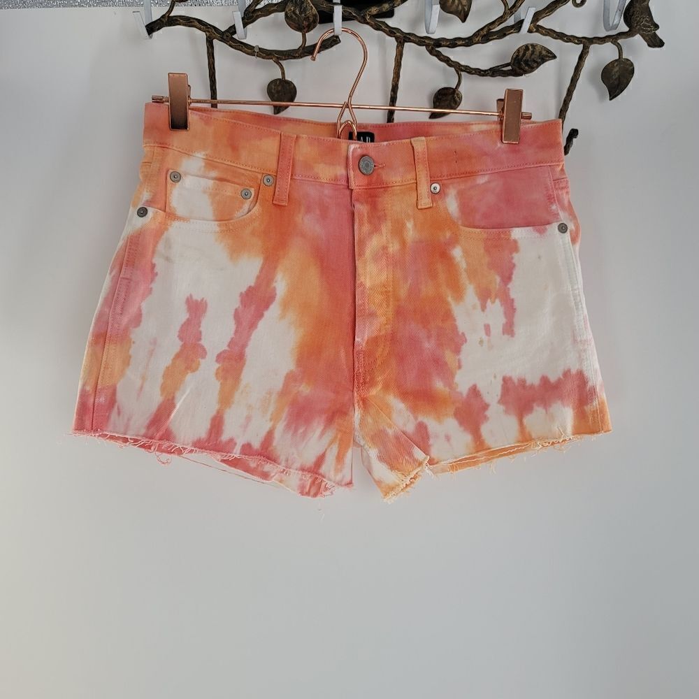 Gap 1969 tie dye Cheeky shorts